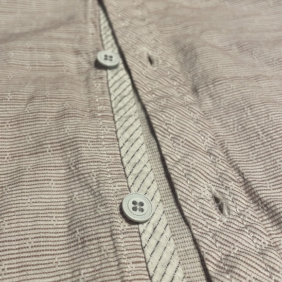 Nice Button Down!! - Picture 5 of 7